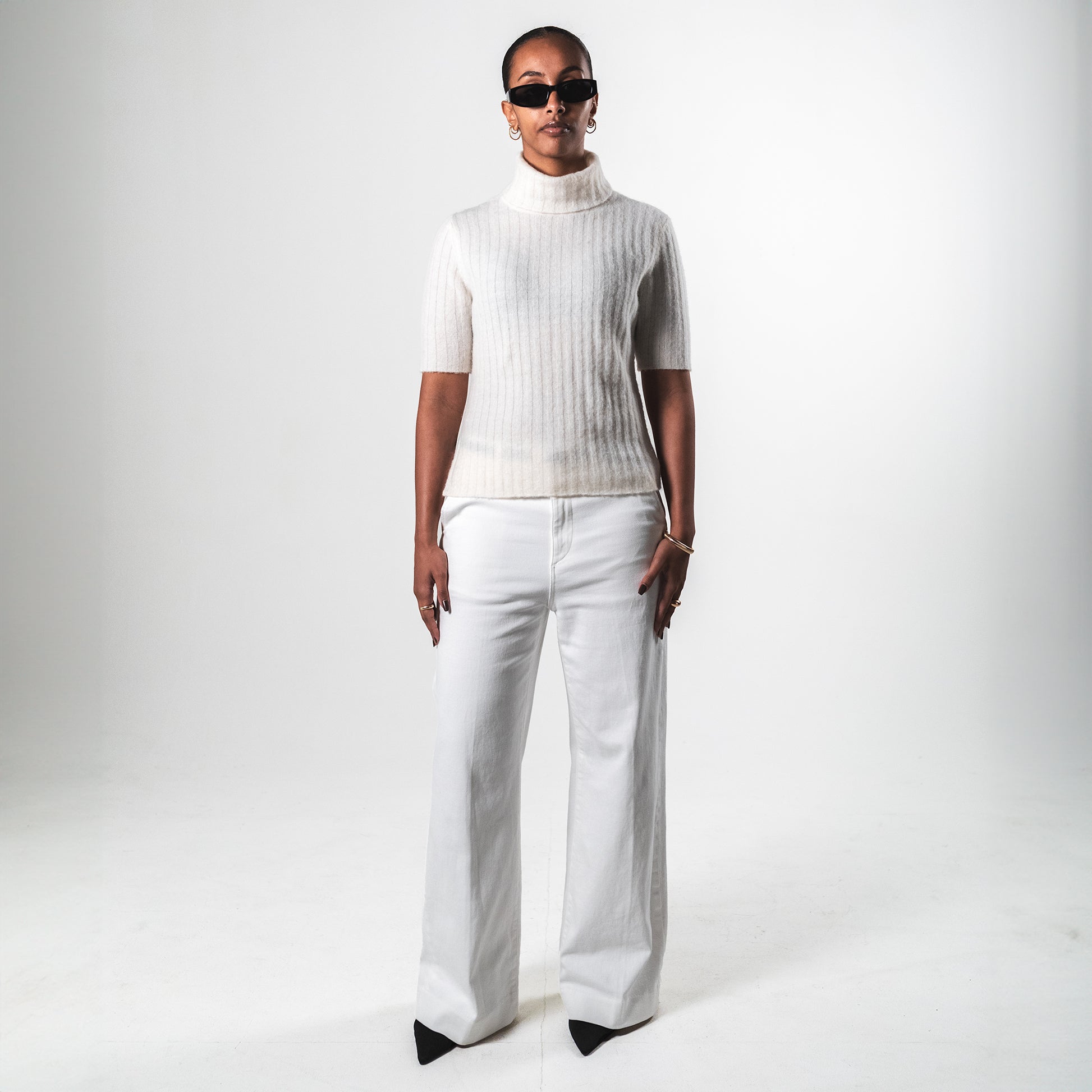 White short sleeve turtleneck ribbed top from SÎAMO SOCIÉTÉ